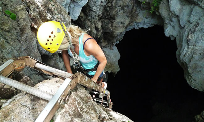 barra caves 1